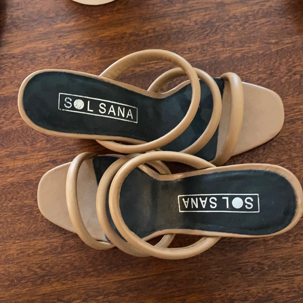 Sol Sana wedges